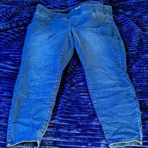 Old Navy Super Skinny Jeggings Size 22